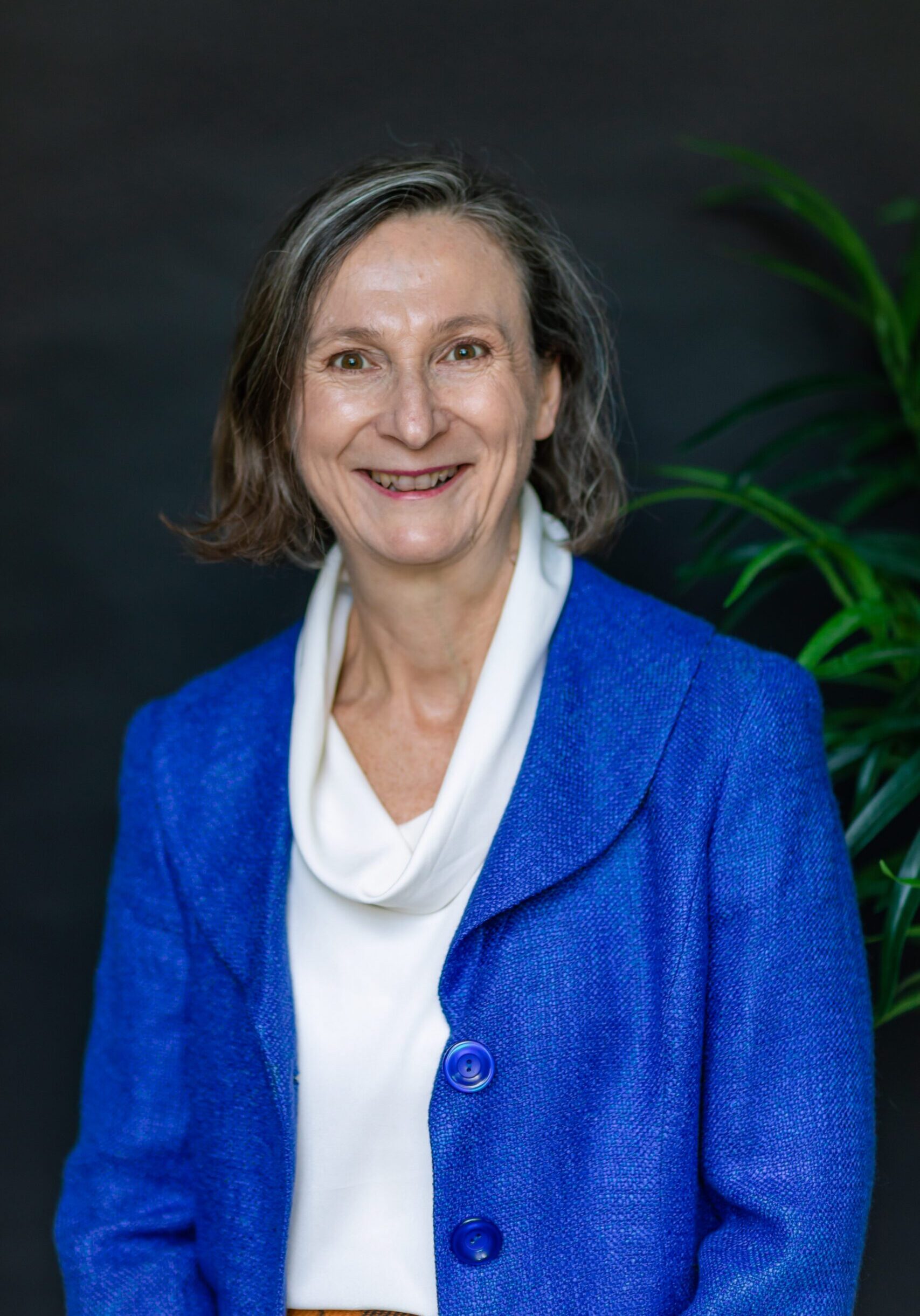 portrait photo of Julie Babis
